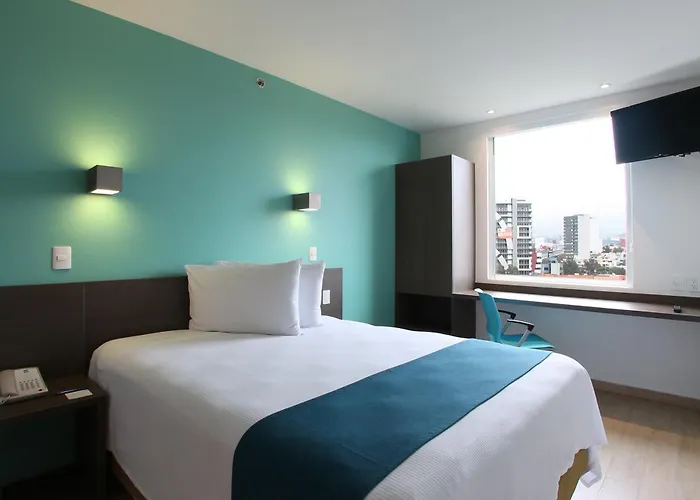 One Ciudad De Periferico Hotel 3*