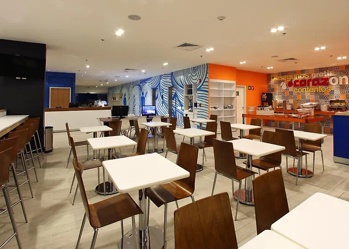 One Ciudad De Periferico Hotel 3*