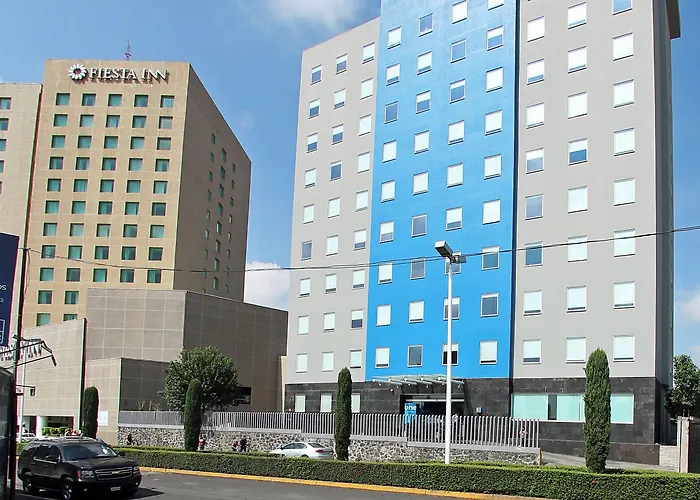 One Ciudad De Periferico Hotel