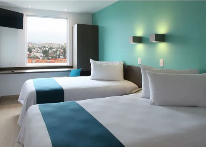 One Ciudad De Periferico Hotel